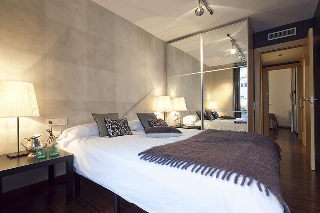 Apartment Barcelona Rentals - Sarria Apartments Near Center Luaran gambar