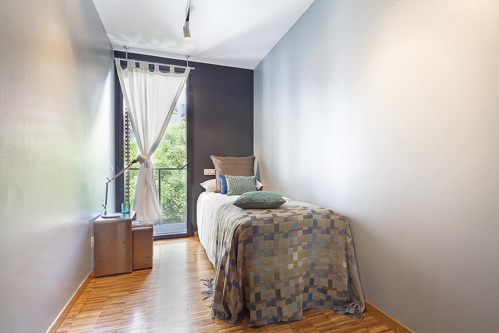 Apartment Barcelona Rentals - Sarria Apartments Near Center Luaran gambar